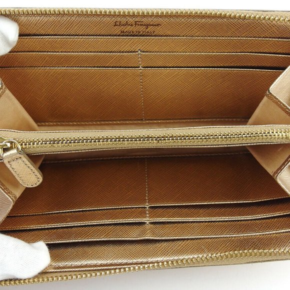 Salvatore Ferragamo wallet Vala ribbon leather Authentic used